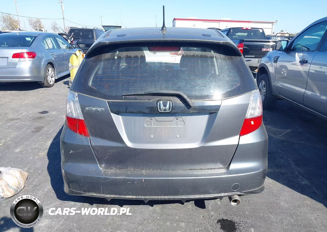 2013 Honda Fit Sport VIN:JHMGE8H62DC019594 - 16