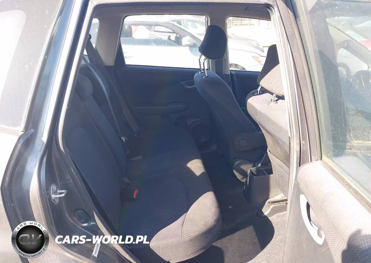 2013 Honda Fit Sport VIN:JHMGE8H62DC019594 - 8