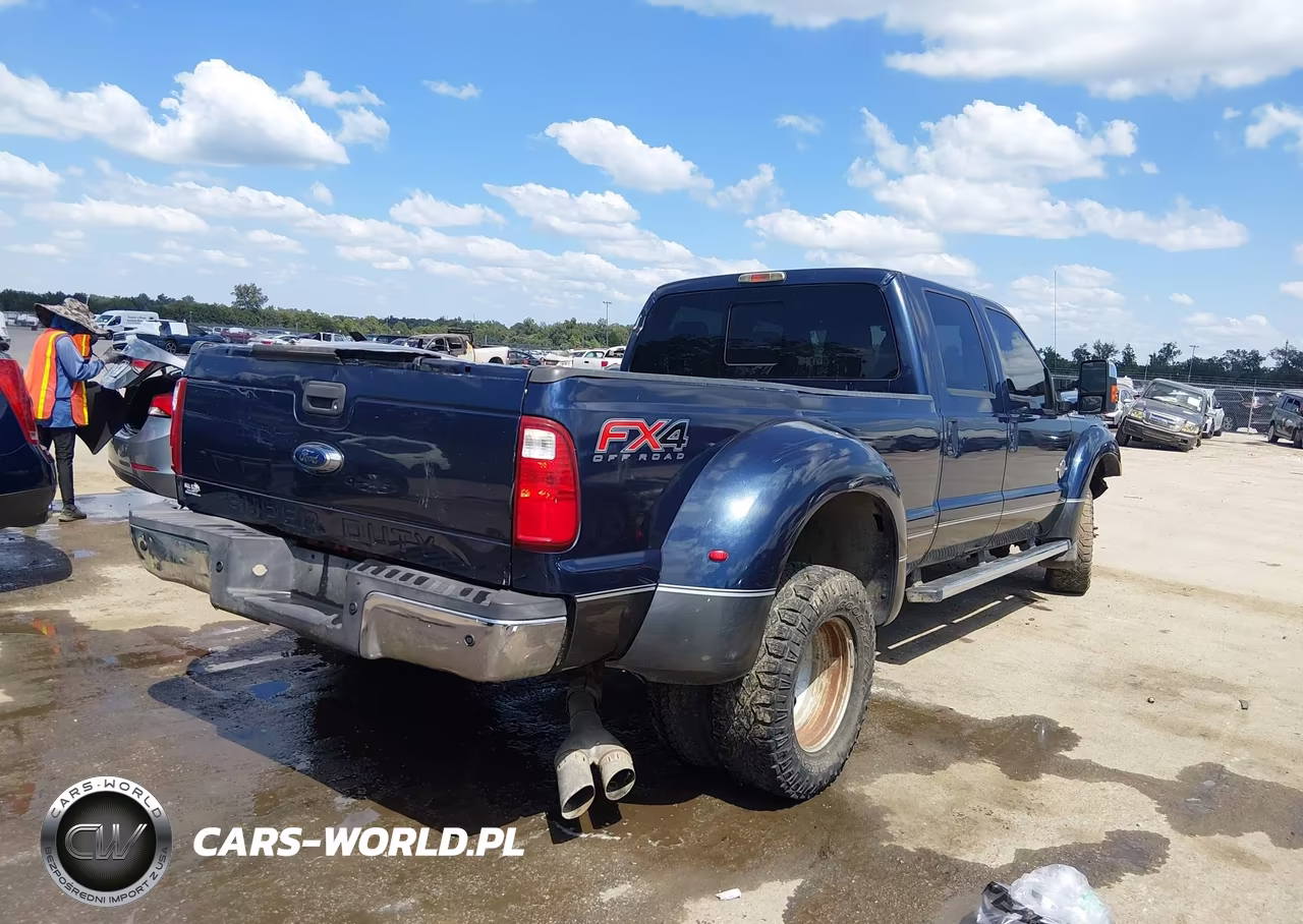 2015 Ford F-350 Lariat VIN:1FT8W3DT4FEC60615 - 4