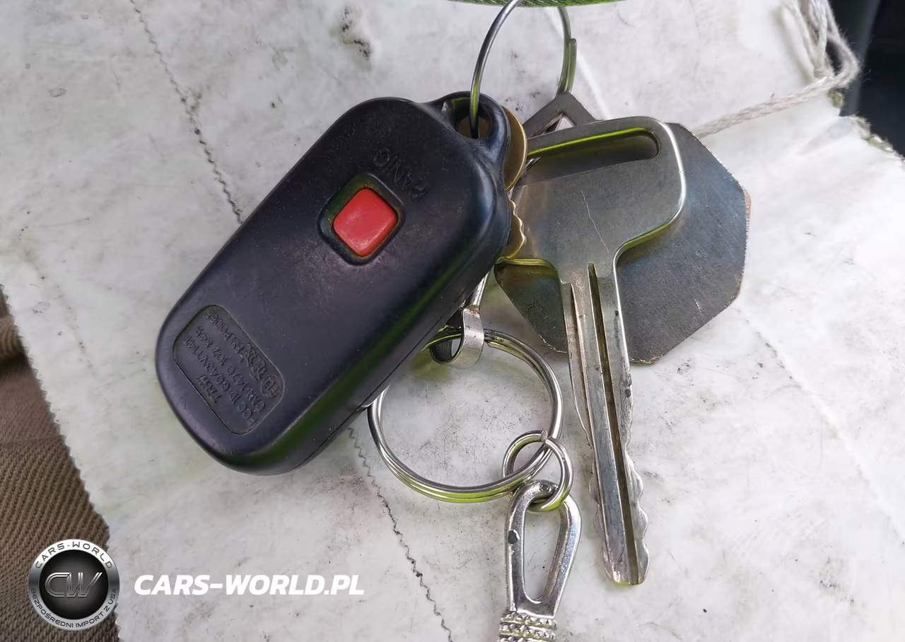 2001 Toyota Camry Le VIN:JT2BG22K510558337 - 11