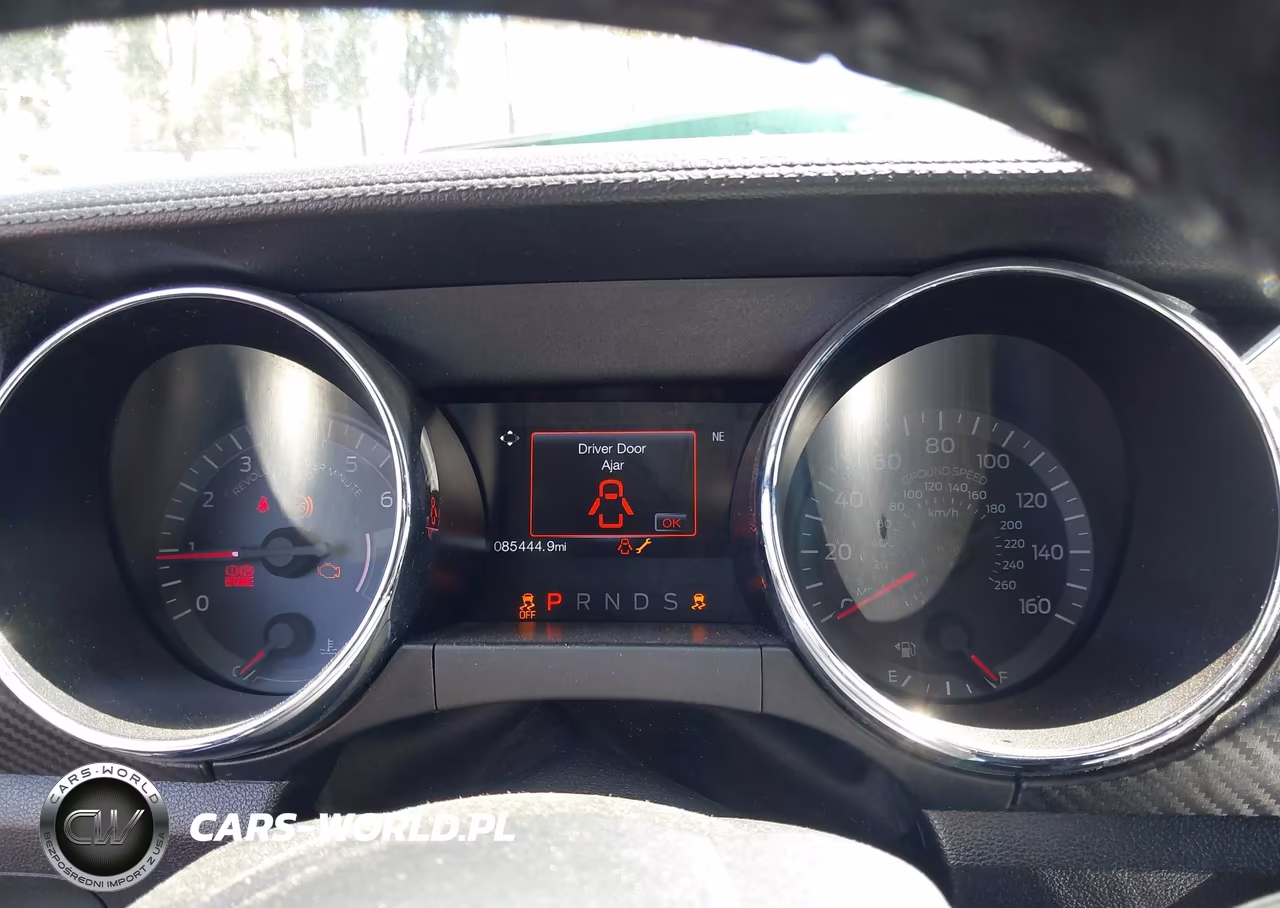 2017 Ford Mustang V6 VIN:1FATP8EM8H5307052 - 7