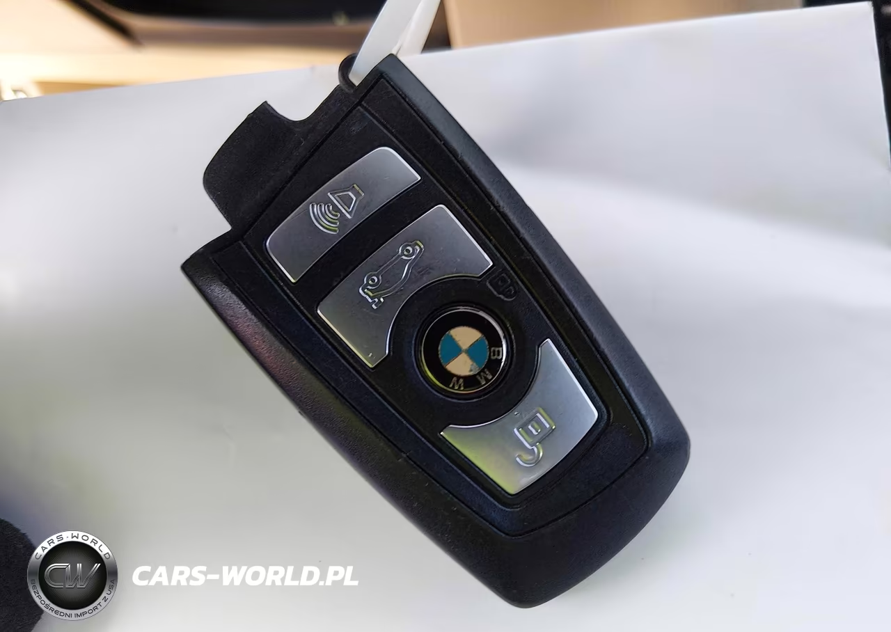 2012 BMW 528I xDrive VIN:WBAXH5C54CDW07024 - 11