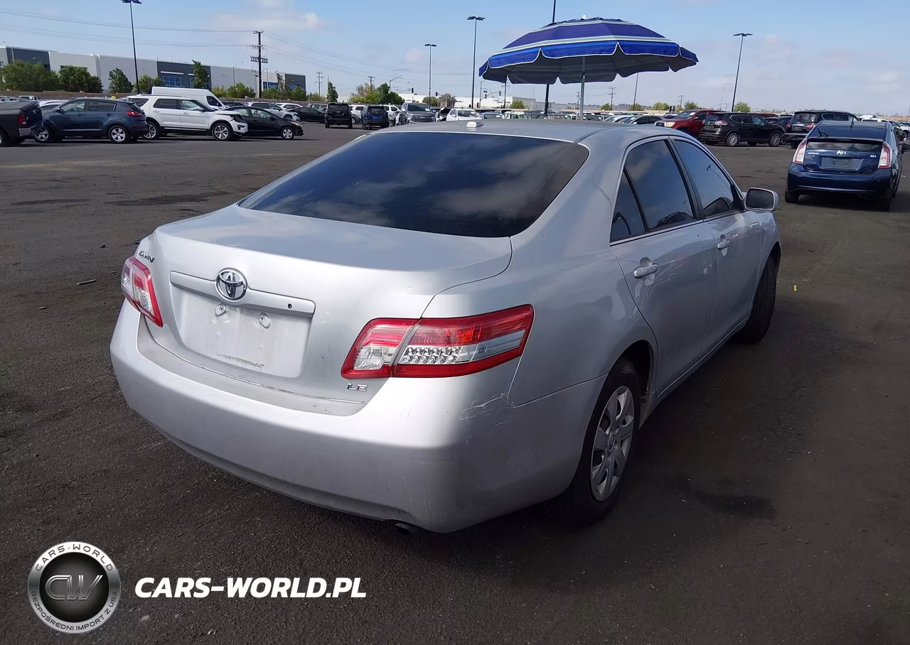 2010 Toyota Camry Le VIN:4T1BF3EK0AU043214 - 4