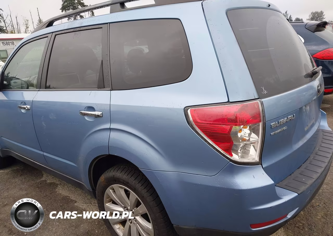 2011 Subaru Forester 2.5X Premium VIN:JF2SHADCXBH774483 - 13