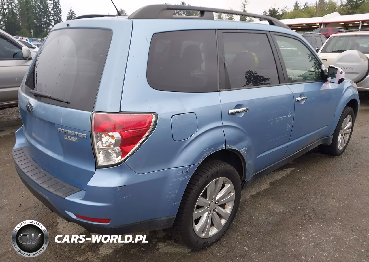 2011 Subaru Forester 2.5X Premium VIN:JF2SHADCXBH774483 - 4