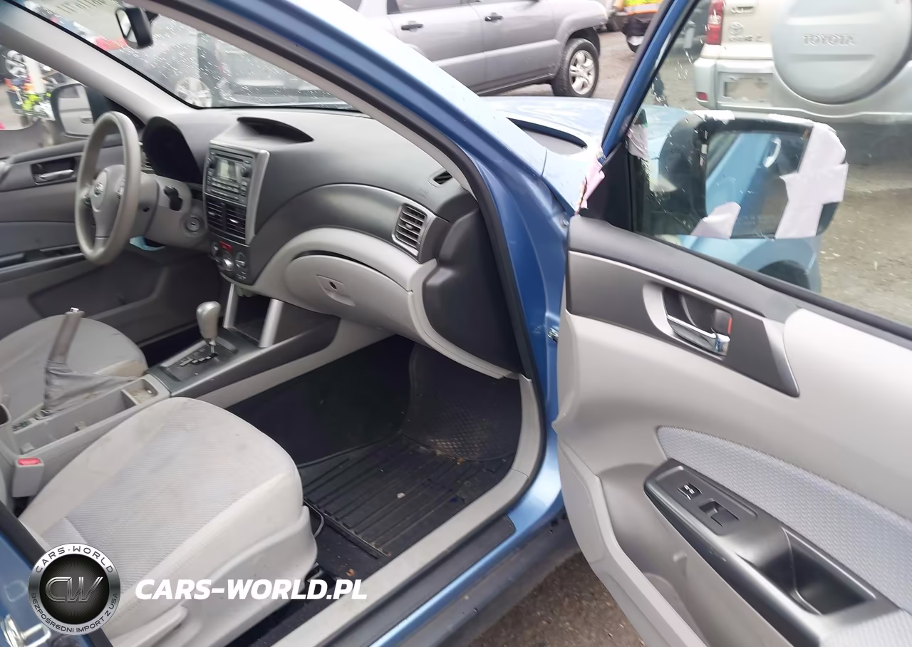 2011 Subaru Forester 2.5X Premium VIN:JF2SHADCXBH774483 - 5