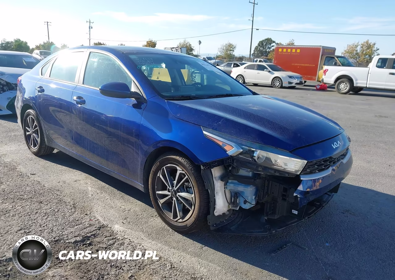 2023 Kia Forte Lxs