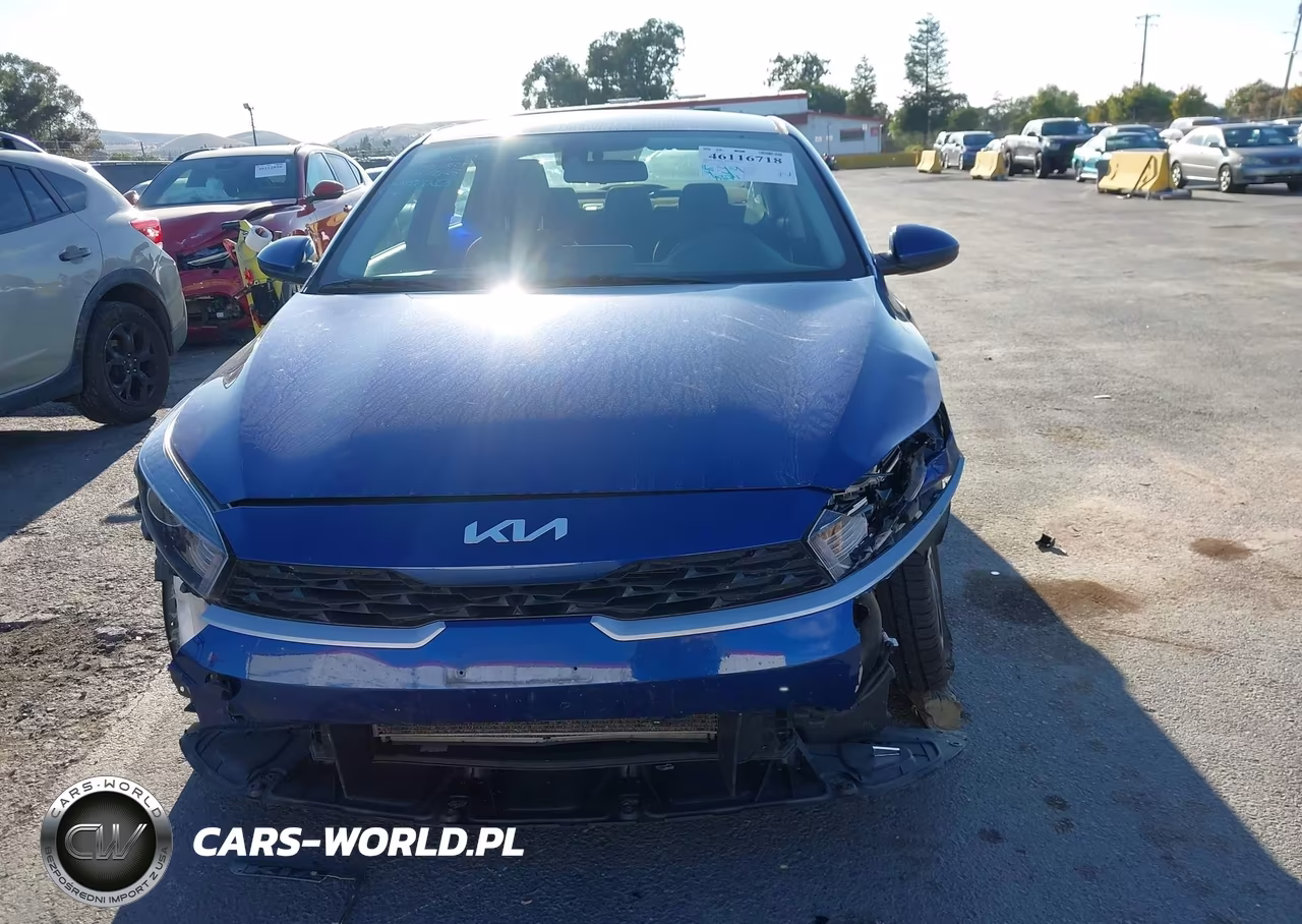 2023 Kia Forte Lxs VIN:3KPF24AD4PE555015 - 14