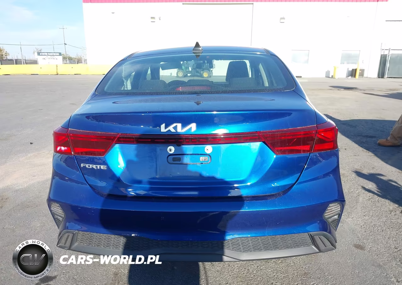 2023 Kia Forte Lxs VIN:3KPF24AD4PE555015 - 18