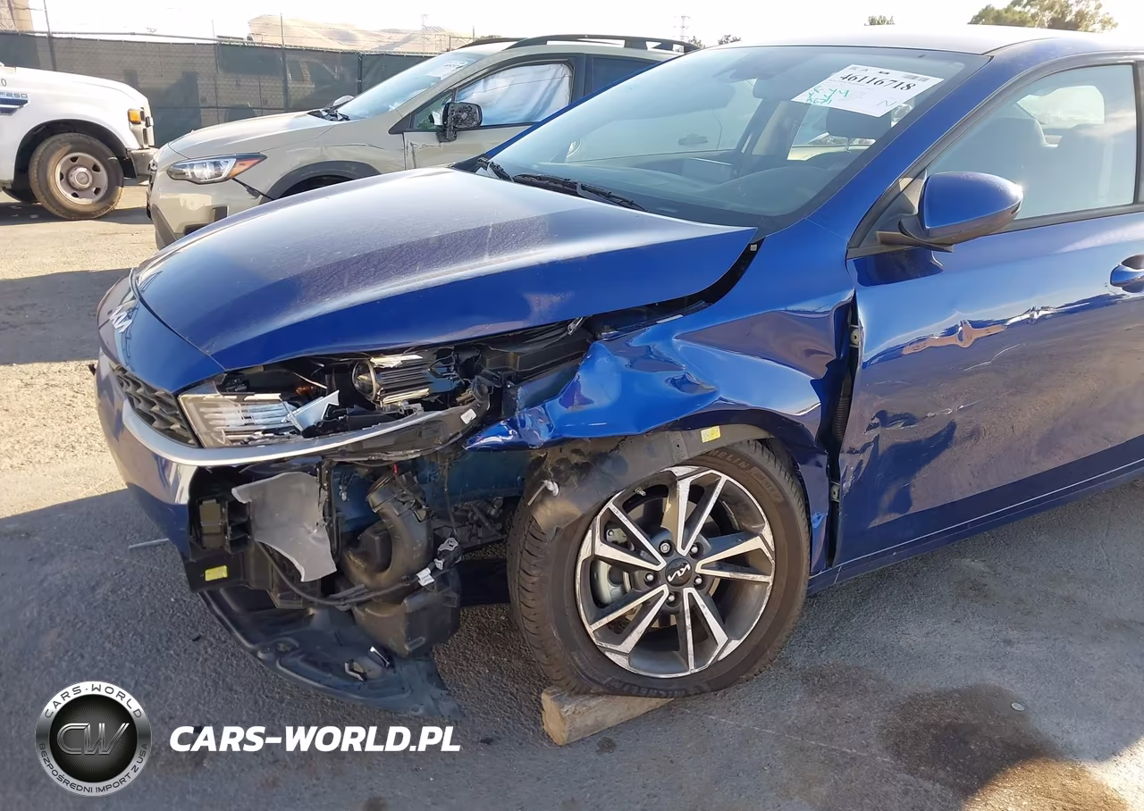 2023 Kia Forte Lxs VIN:3KPF24AD4PE555015 - 6