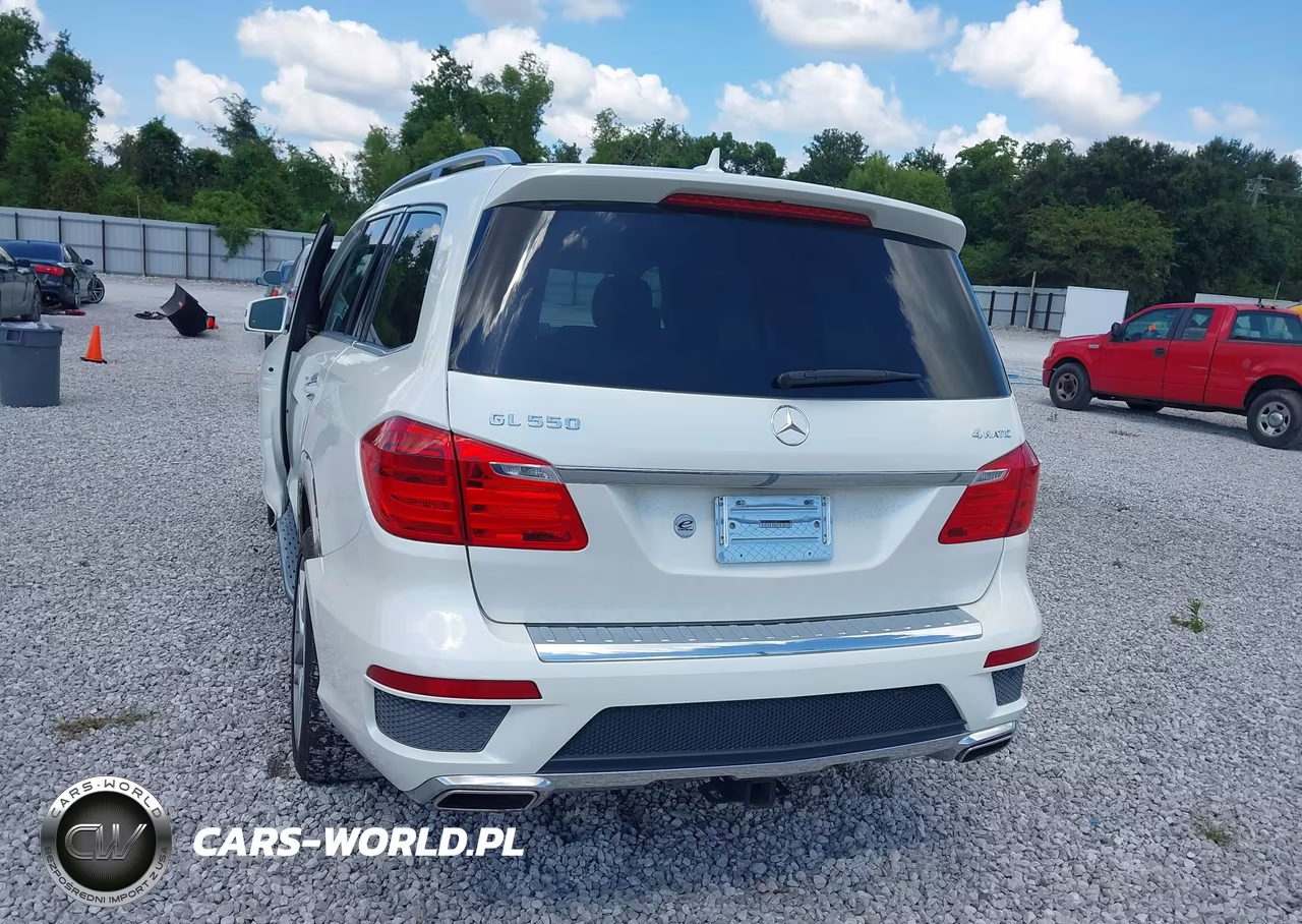 2015 Mercedes-Benz Gl 550 4Matic VIN:4JGDF7DE5FA548377 - 16