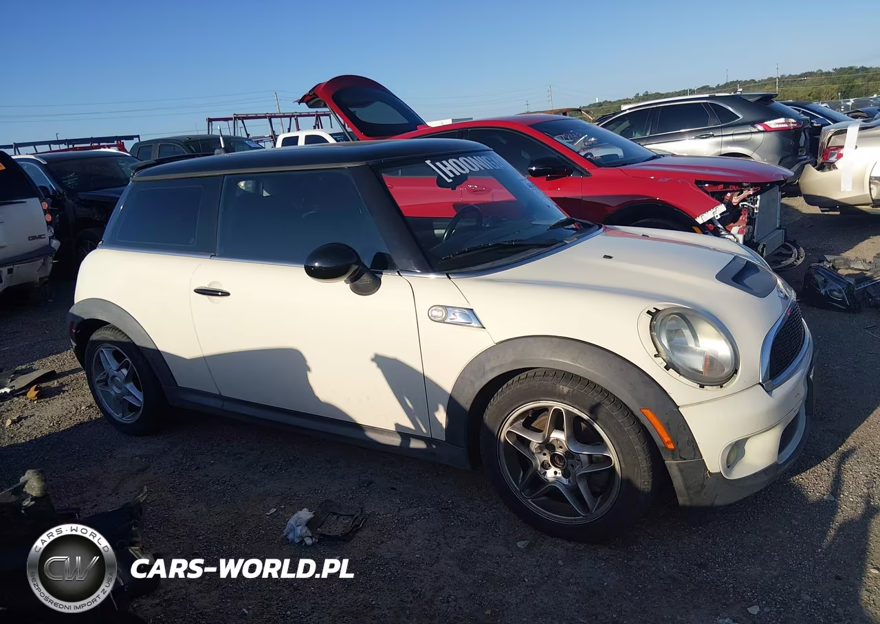 2009 Mini Cooper S VIN:WMWMF73549TW86987 - 14
