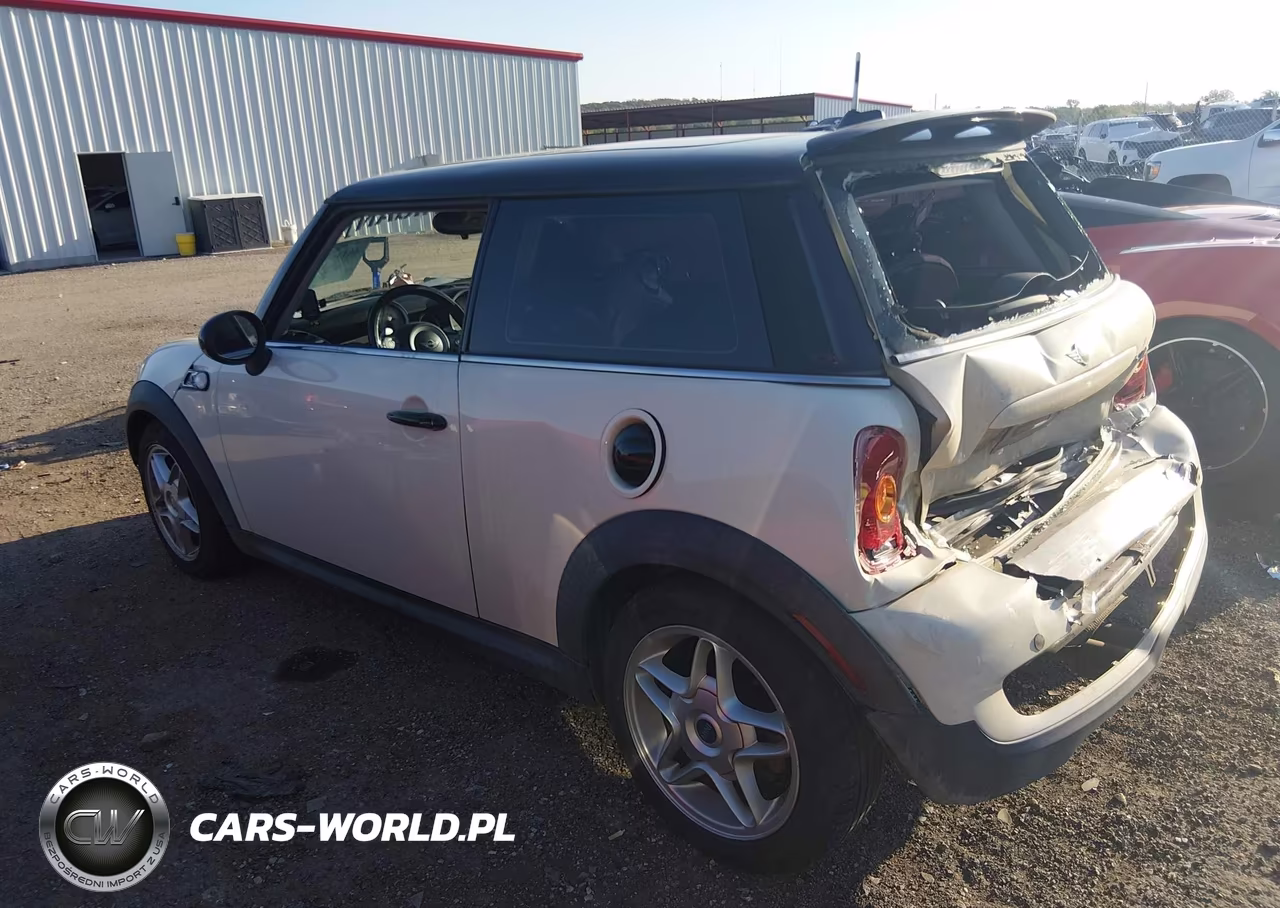2009 Mini Cooper S VIN:WMWMF73549TW86987 - 3