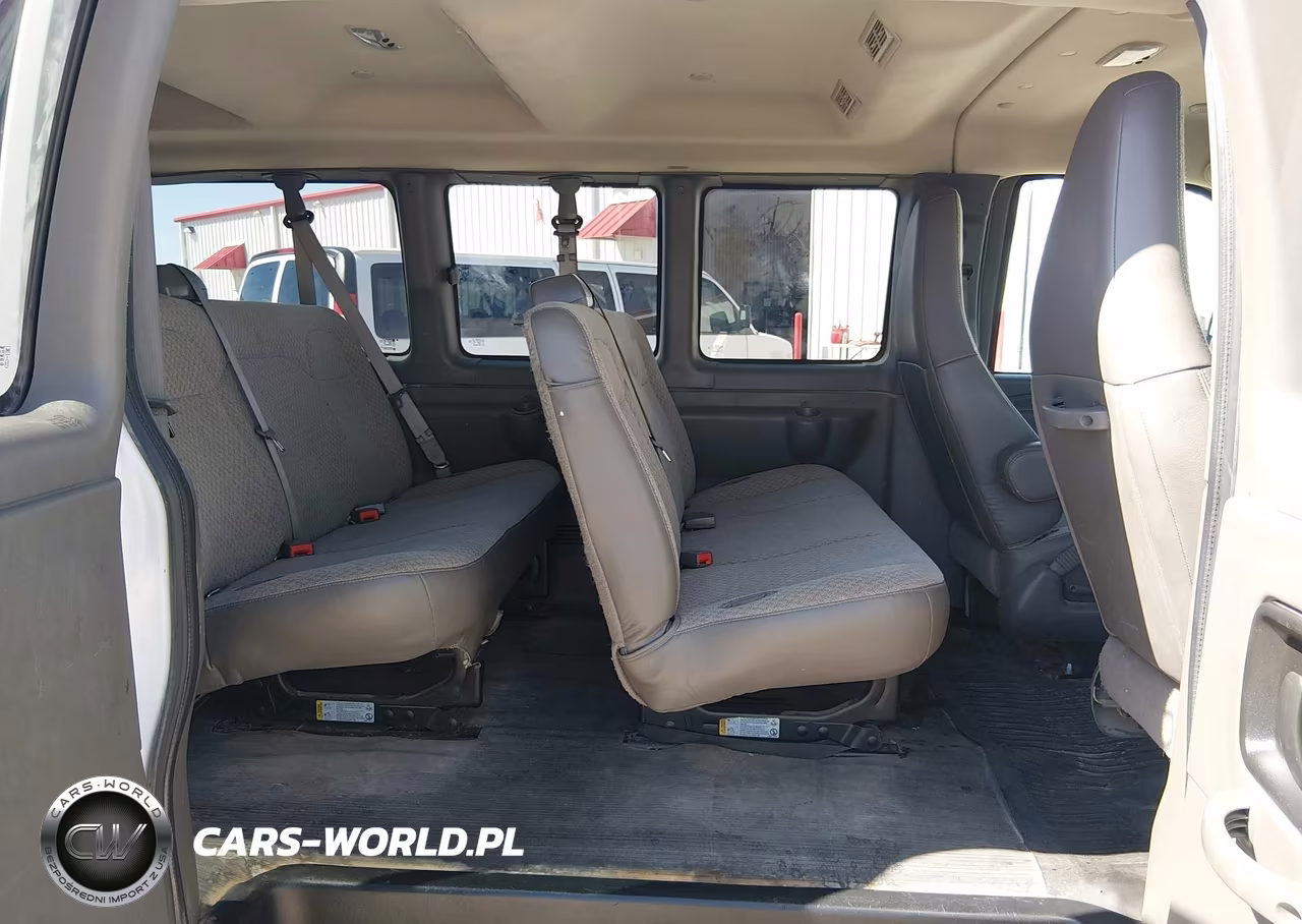2019 Chevrolet Express 3500 Ls VIN:1GAZGNFG0K1353400 - 8