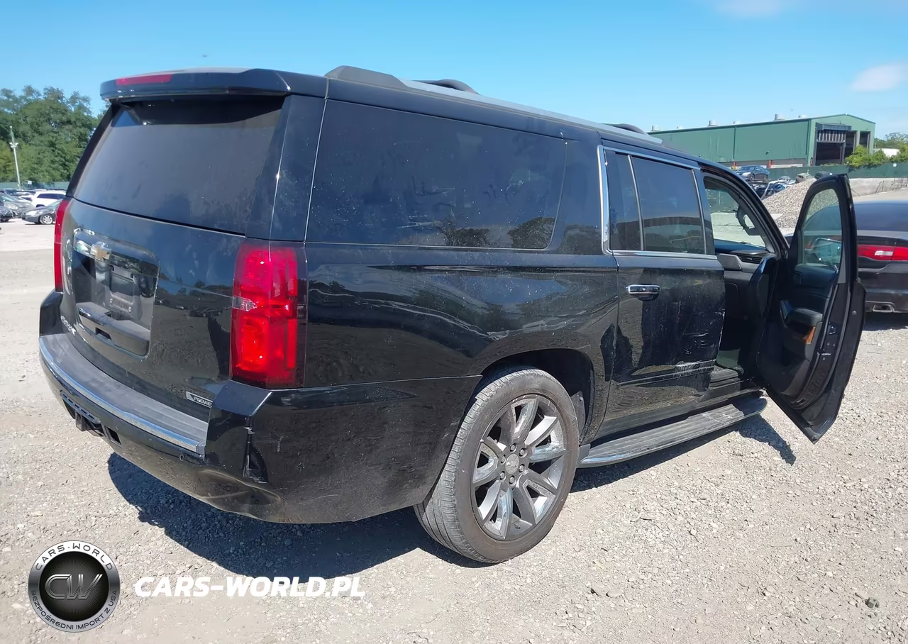 2017 Chevrolet Suburban Premier VIN:1GNSKJKC2HR406649 - 4
