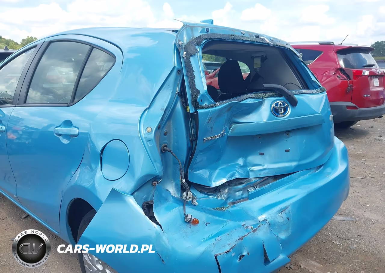 2016 Toyota Prius C One VIN:JTDKDTB39G1122382 - 6