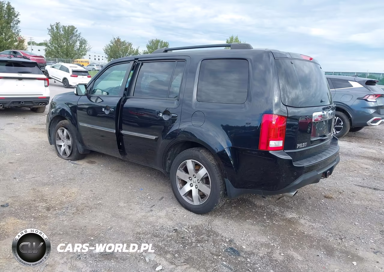 2014 Honda Pilot Touring VIN:5FNYF4H9XEB023113 - 3