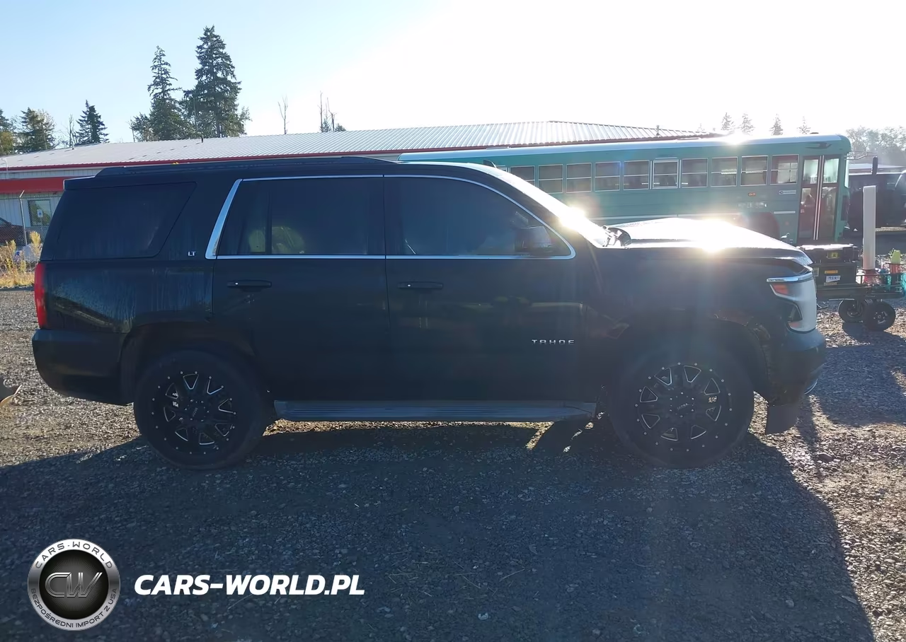 2015 Chevrolet Tahoe Lt VIN:1GNSKBKC2FR601024 - 13