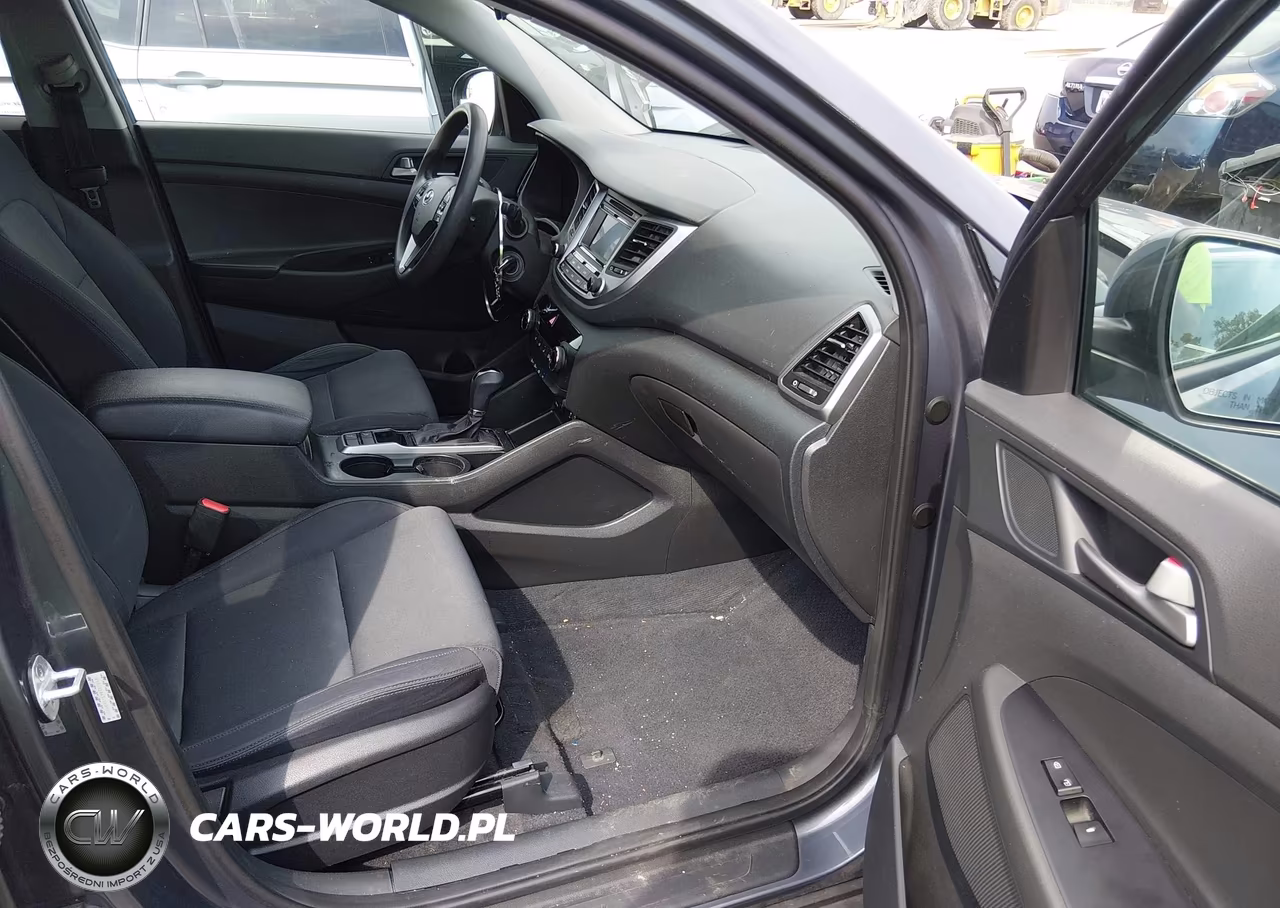 2018 Hyundai Tucson Se VIN:KM8J2CA43JU693850 - 5