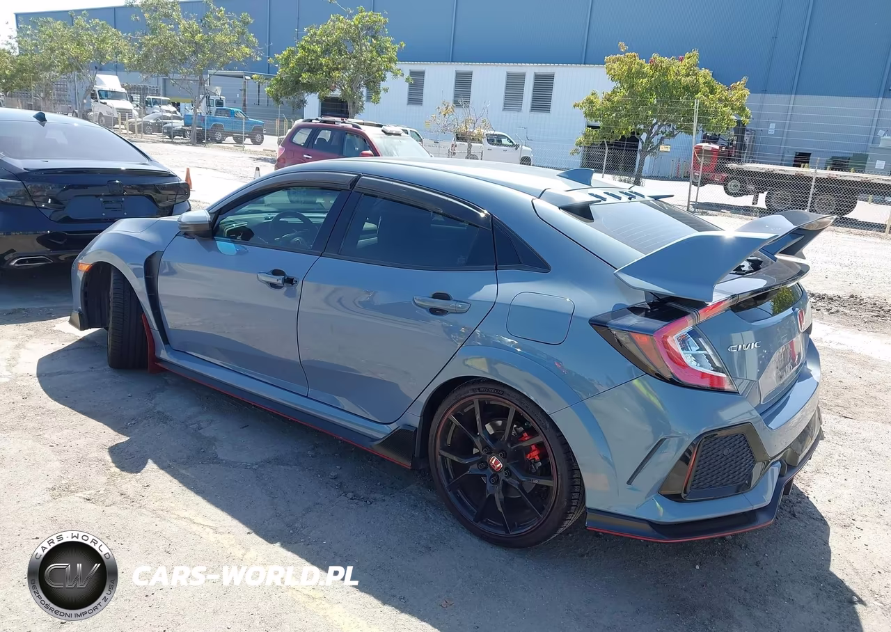 2019 Honda Civic Type R Touring VIN:SHHFK8G72KU204789 - 3