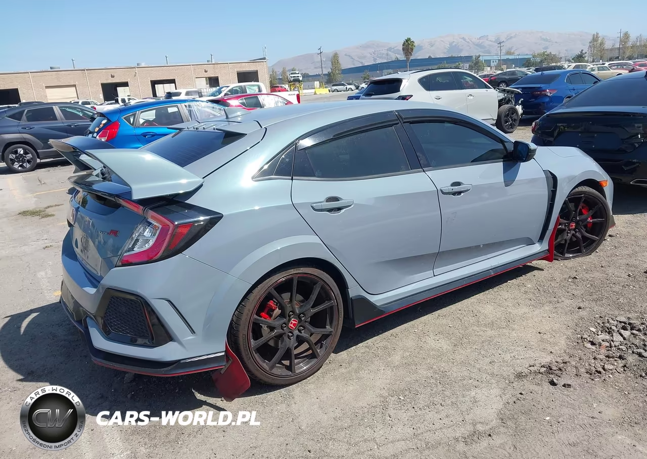 2019 Honda Civic Type R Touring VIN:SHHFK8G72KU204789 - 4