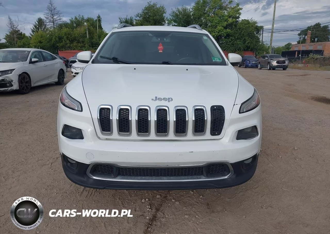 2016 Jeep Cherokee Latitude VIN:1C4PJMCS8GW283612 - 12