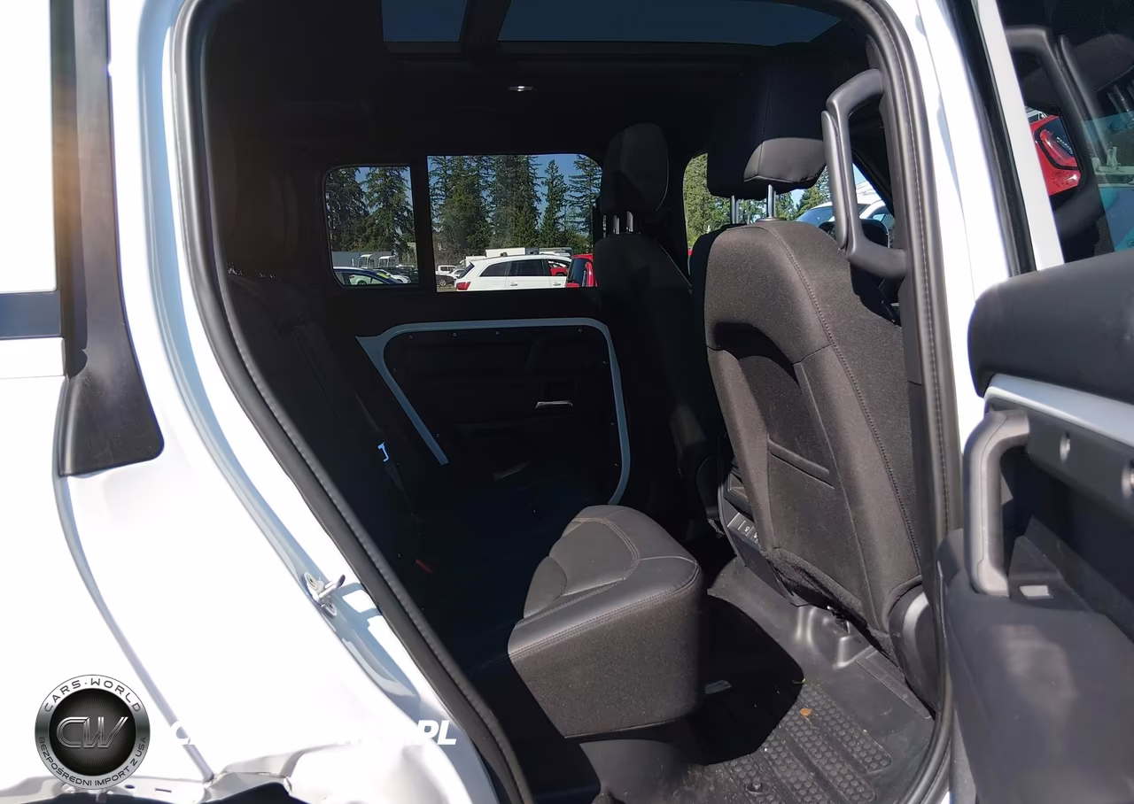 2025 Land Rover Defender 110 P300 VIN:SALEJ7EX2S2399270 - 8