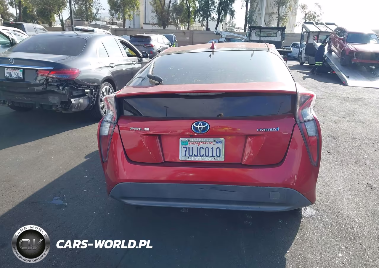 2016 Toyota Prius Two VIN:JTDKBRFU4G3525041 - 16