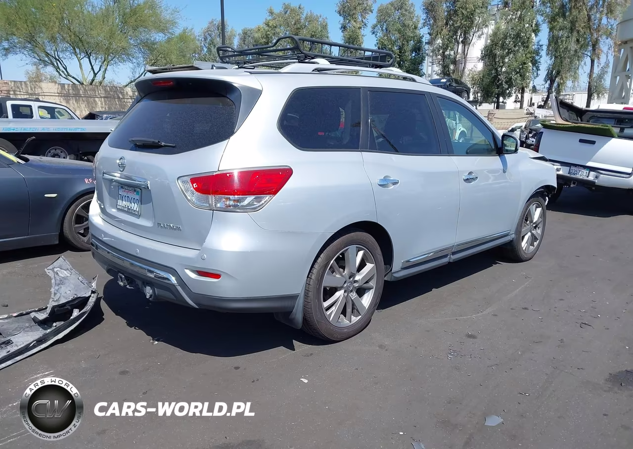 2015 Nissan Pathfinder Platinum VIN:5N1AR2MN9FC629836 - 4