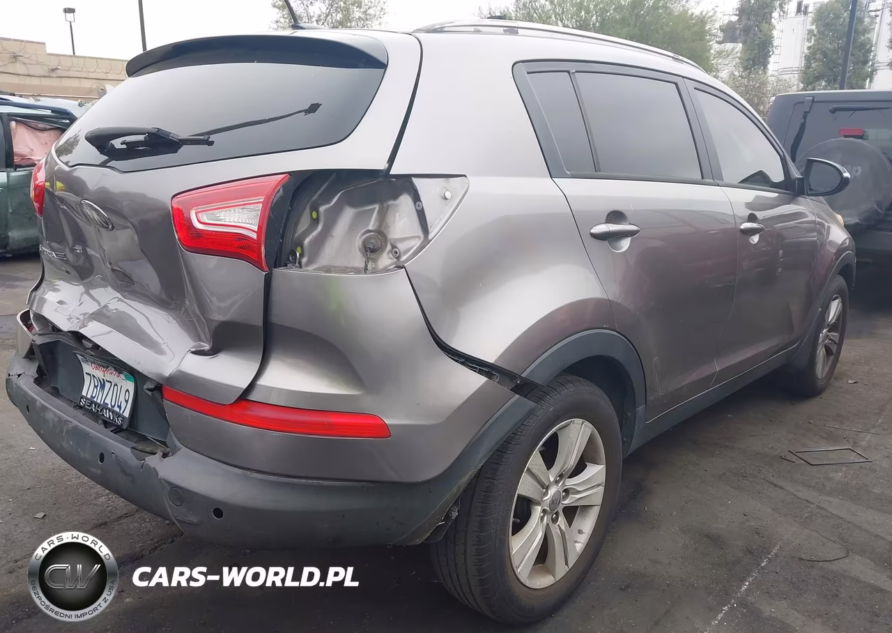 2013 Kia Sportage Lx VIN:KNDPB3A28D7487598 - 4