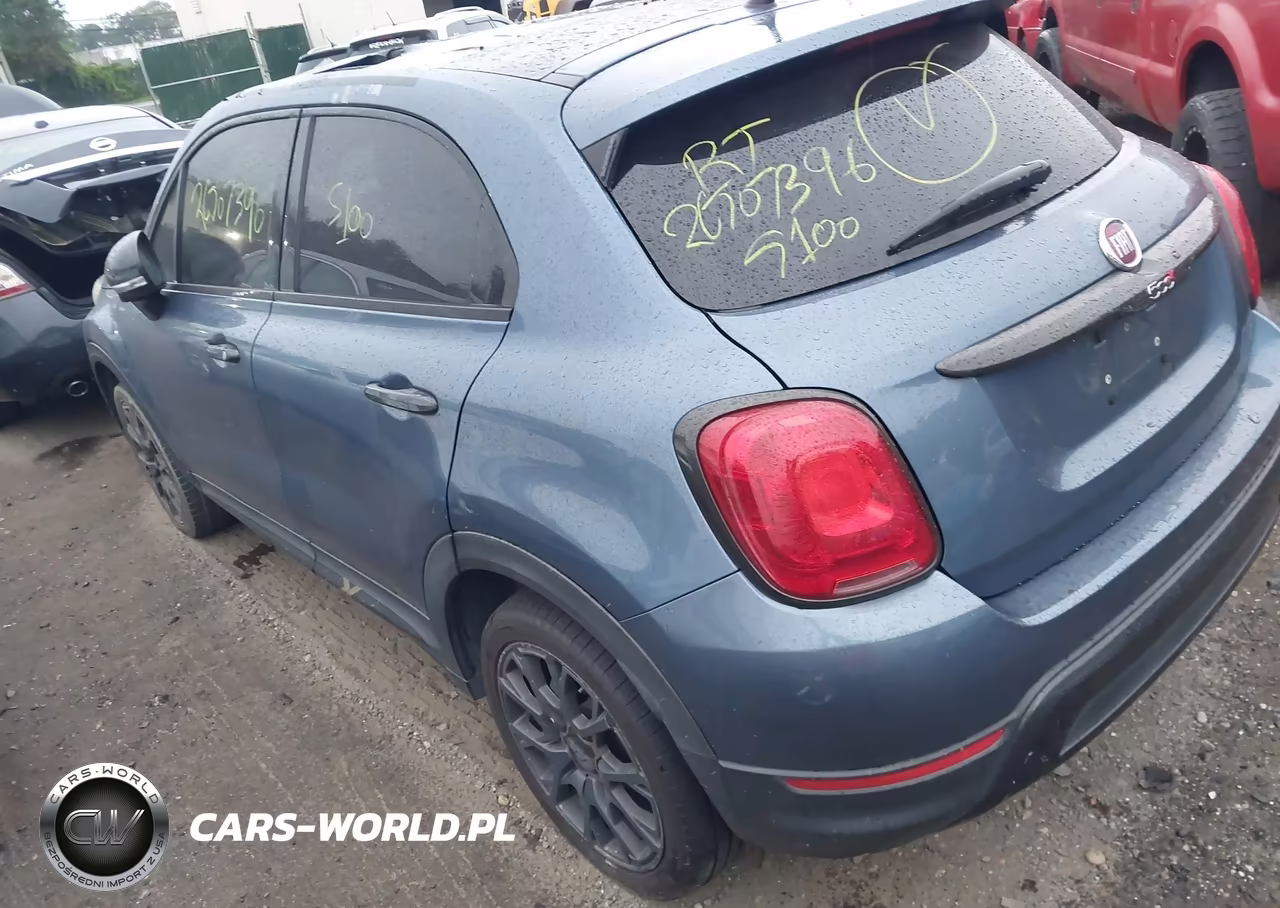 2018 Fiat 500X Urbana Edition VIN:ZFBCFXCB7JP706363 - 3