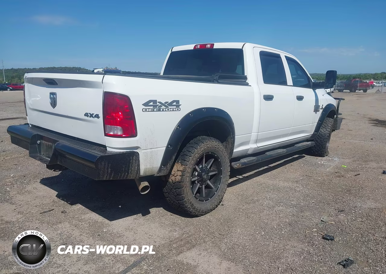 2017 Ram 2500 Tradesman 4X4 6'4 Box VIN:3C6UR5CL4HG662981 - 4
