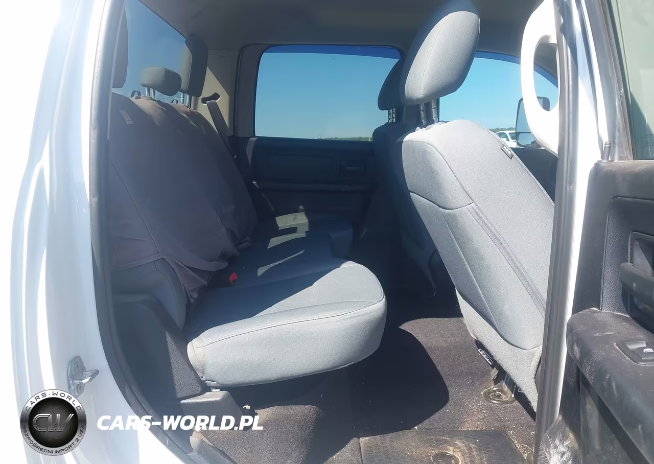 2017 Ram 2500 Tradesman 4X4 6'4 Box VIN:3C6UR5CL4HG662981 - 8