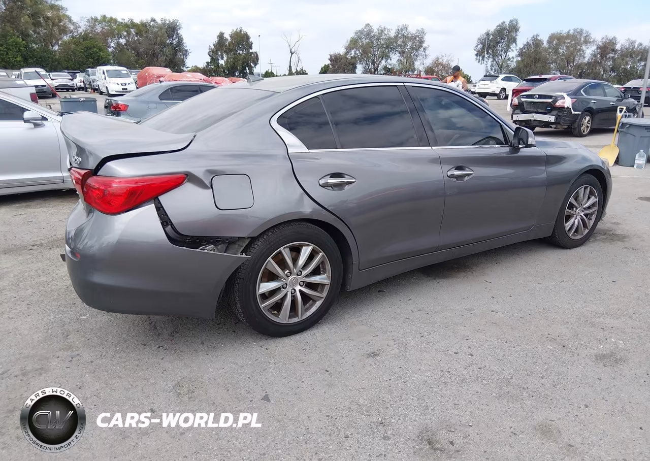 2014 Infiniti Q50 Premium VIN:JN1BV7AP1EM682937 - 4