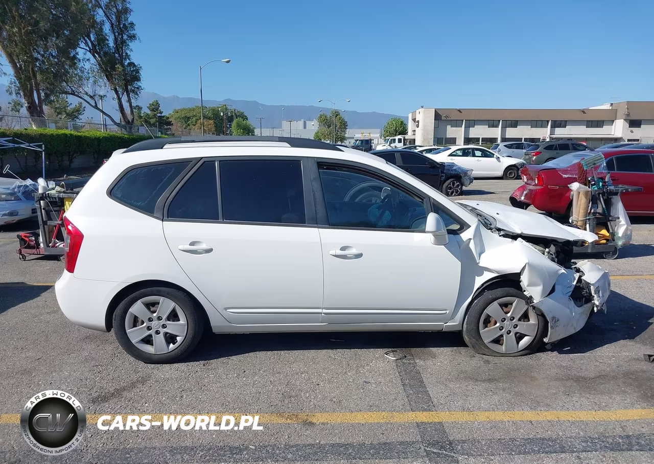 2009 Kia Rondo Lx VIN:KNAFG529297279046 - 14