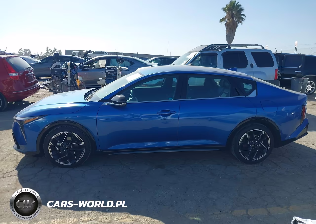 2025 Kia K4 Gt-Line VIN:3KPFW4DE9SE043977 - 14