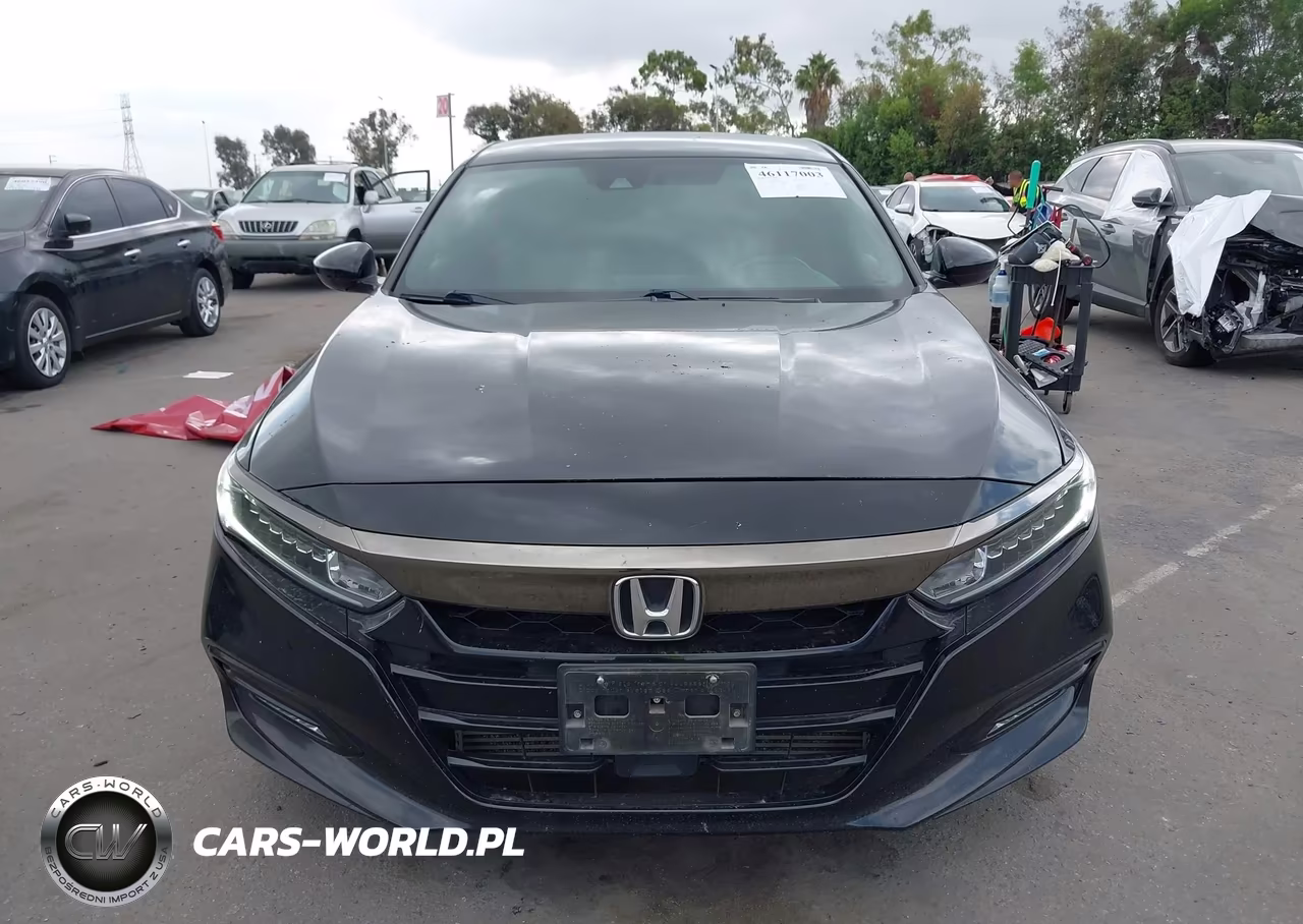 2018 Honda Accord Sport VIN:1HGCV1F32JA251850 - 13
