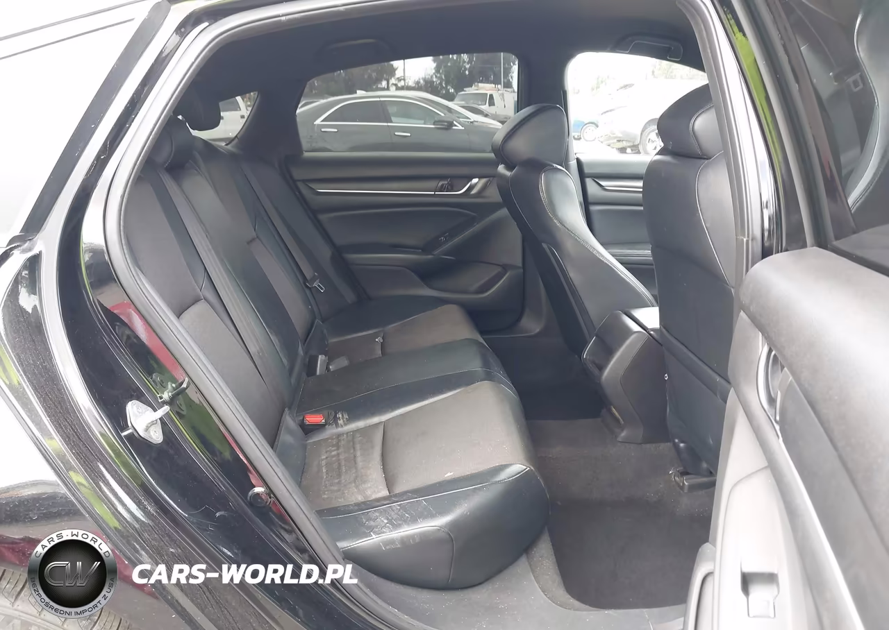 2018 Honda Accord Sport VIN:1HGCV1F32JA251850 - 8