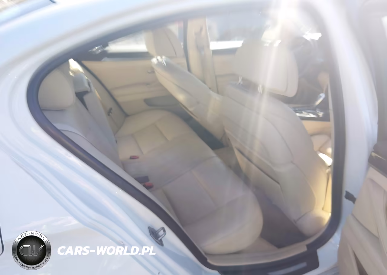 2014 BMW 528I xDrive VIN:WBA5A7C52ED219140 - 8