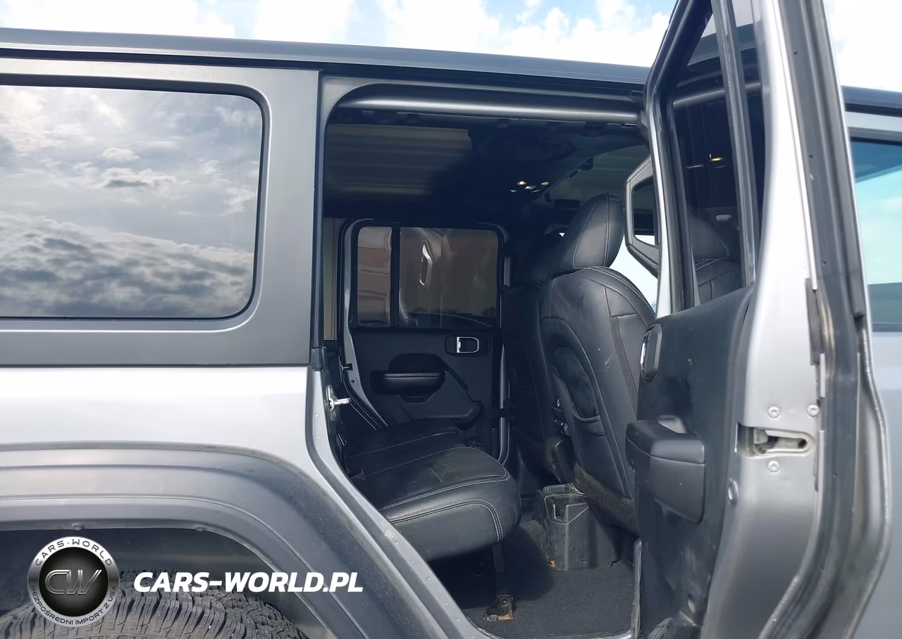 2019 Jeep Wrangler Unlimited Sport S 4X4 VIN:1C4HJXDN2KW588918 - 8