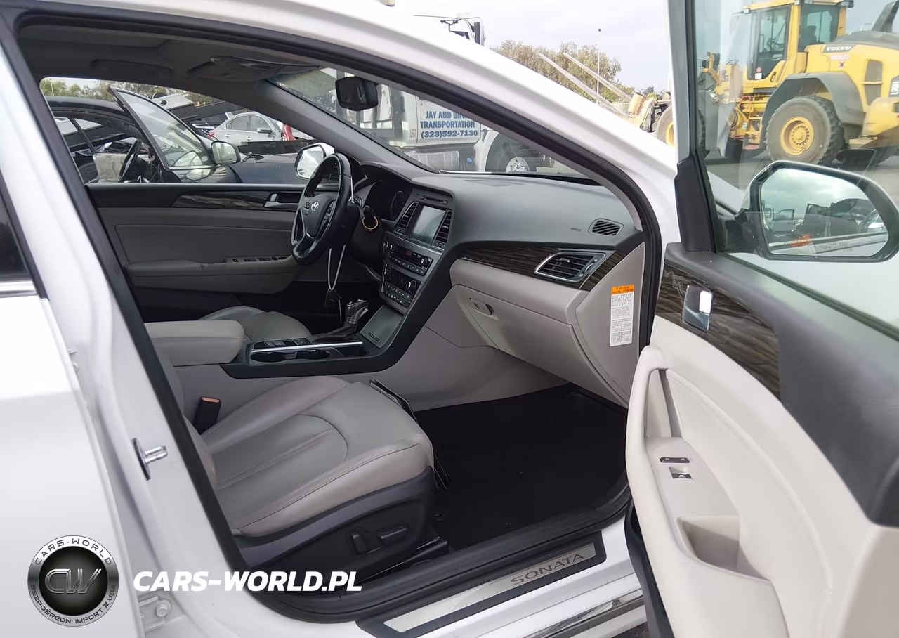 2016 Hyundai Sonata Hybrid Limited VIN:KMHE34L11GA030701 - 5