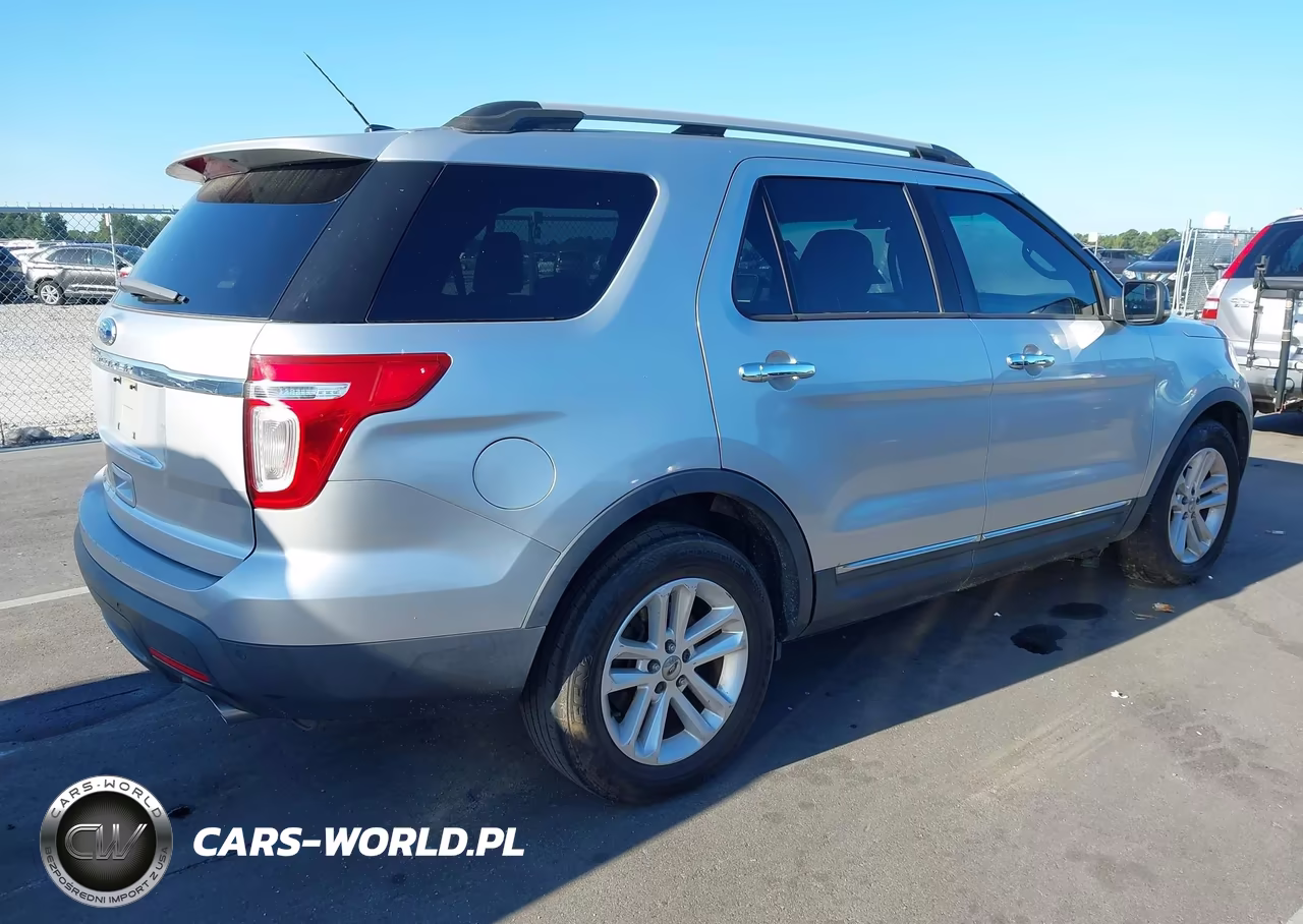 2011 Ford Explorer Xlt VIN:1FMHK7D84BGA64120 - 4