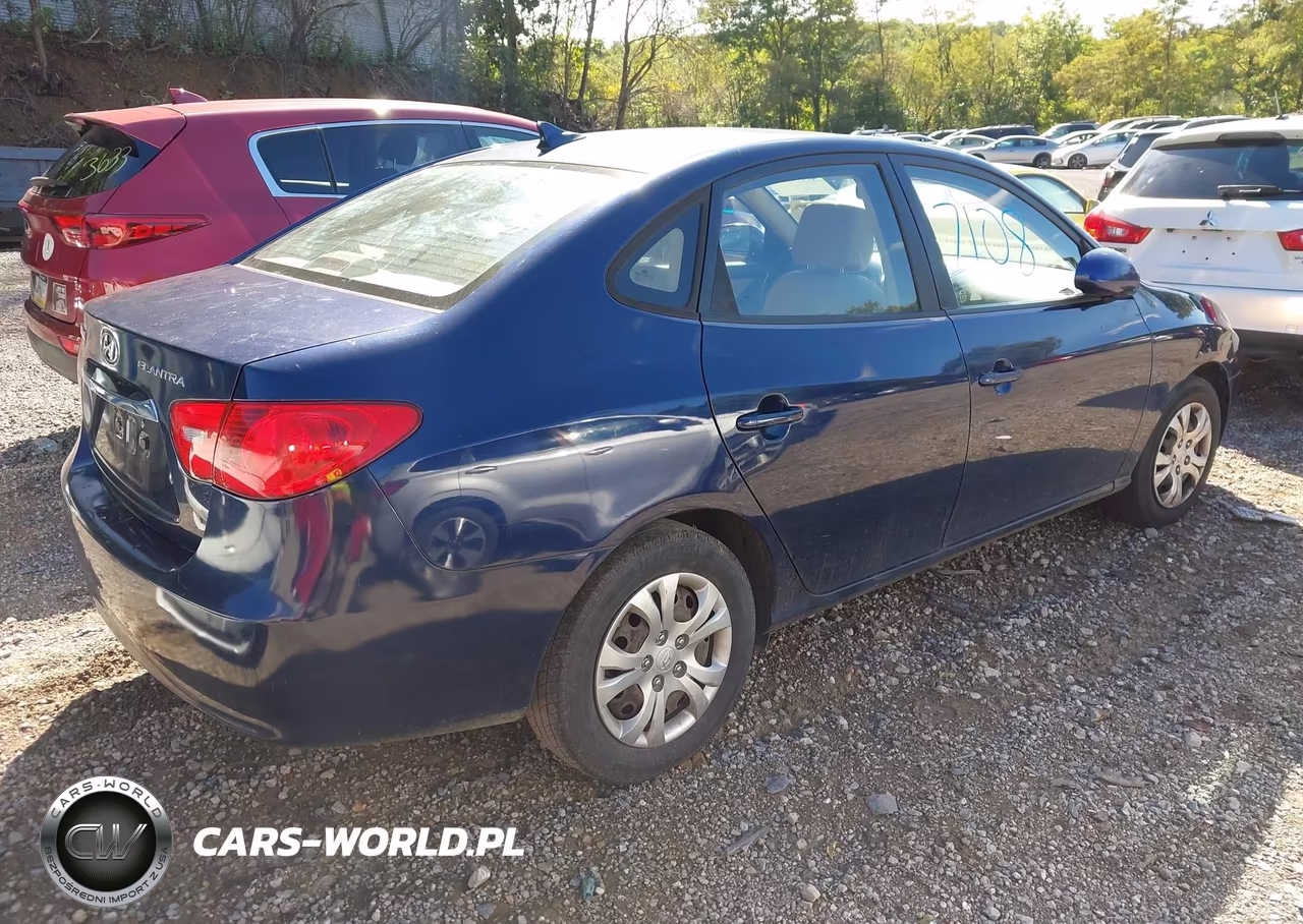 2010 Hyundai Elantra Gls VIN:KMHDU4AD2AU186192 - 4