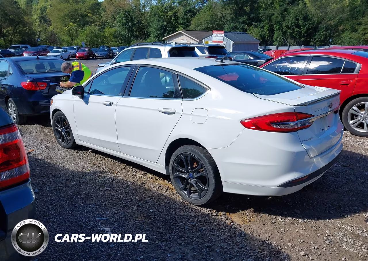 2018 Ford Fusion Se VIN:3FA6P0H7XJR107958 - 3