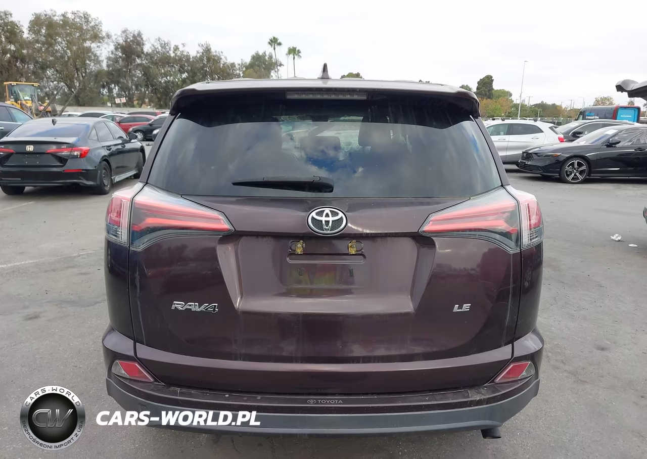2018 Toyota Rav4 Le VIN:2T3ZFREV1JW446363 - 16
