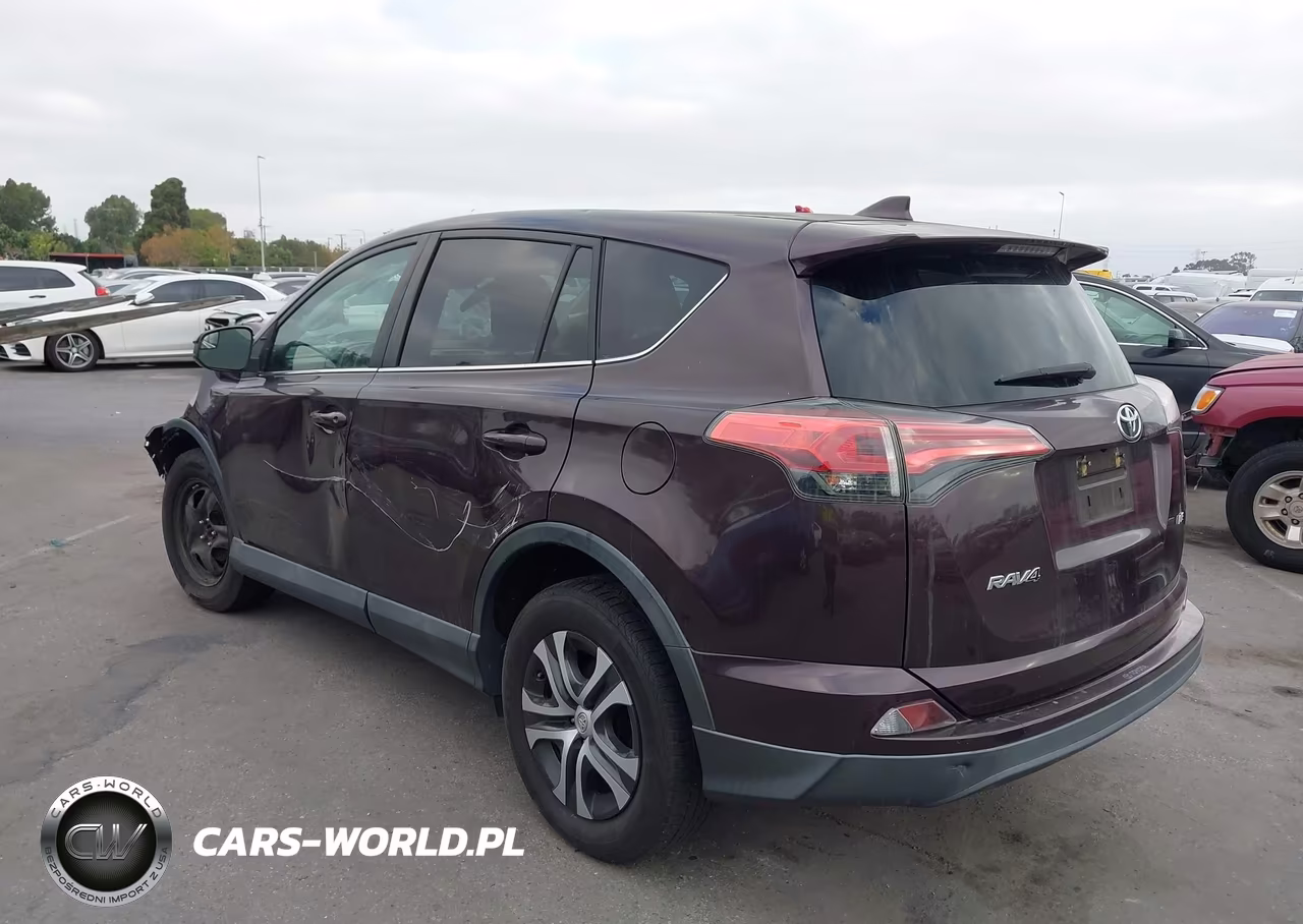 2018 Toyota Rav4 Le VIN:2T3ZFREV1JW446363 - 3