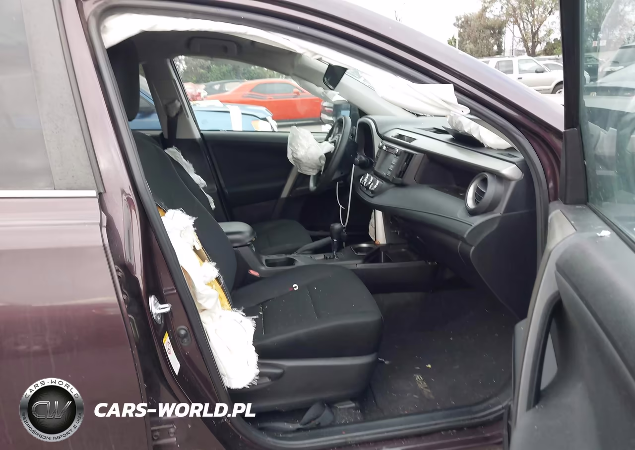 2018 Toyota Rav4 Le VIN:2T3ZFREV1JW446363 - 5