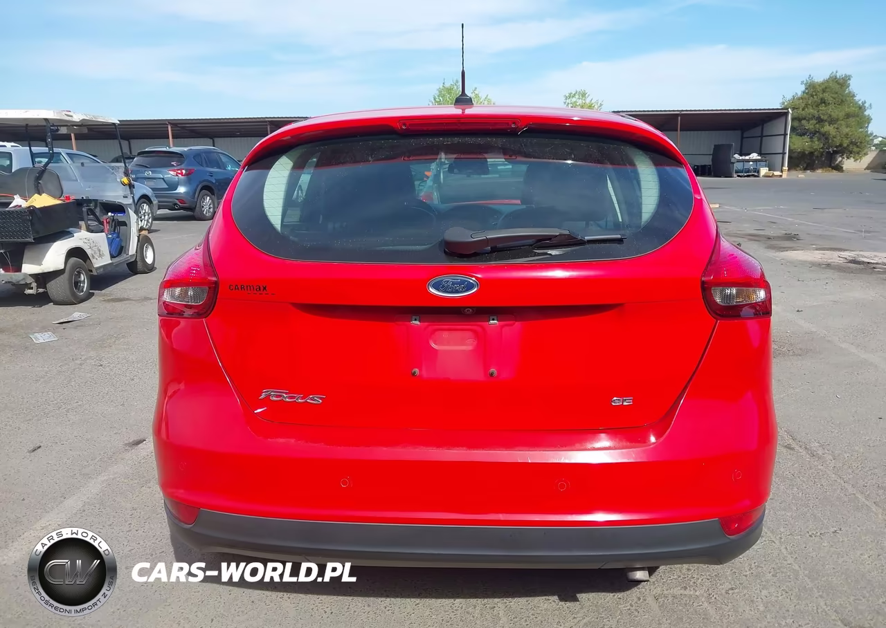 2016 Ford Focus Se VIN:1FADP3K24GL256251 - 16