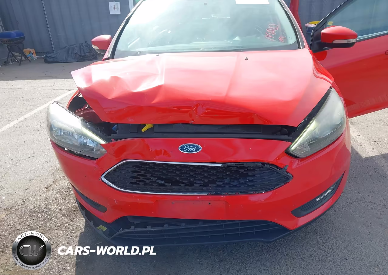 2016 Ford Focus Se VIN:1FADP3K24GL256251 - 6
