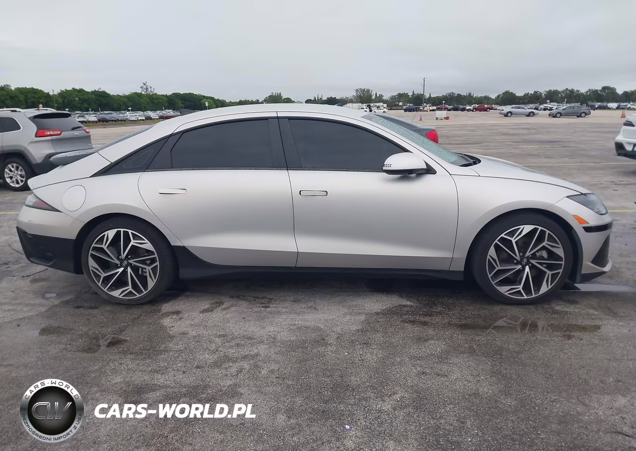 2025 Hyundai Ioniq 6 Sel VIN:KMHM34AA5SA085126 - 13